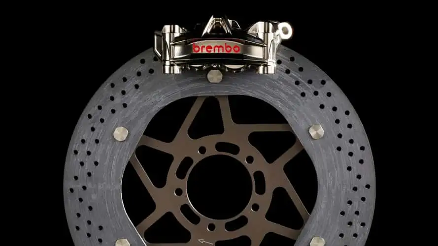 brembo vient d'adapter la technologie de freinage des hypercars sur une moto de série, et le résultat est insensé 9