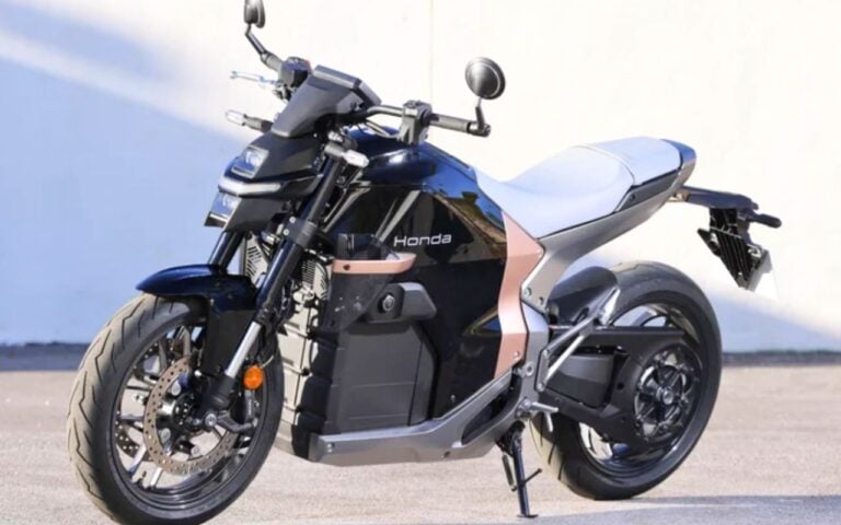 Cette moto électrique Honda vient d’humilier tout le monde sur un terrain où on ne l’attendait pas