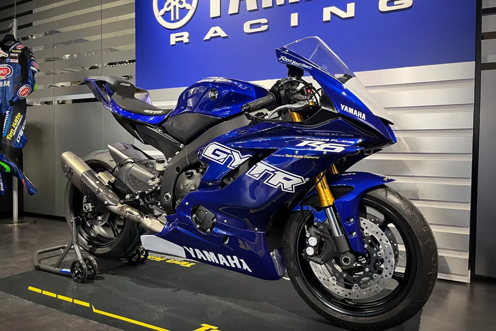 cette yamaha r6 crossplane est unique au monde ten kate refait le moteur en interne, promet 126 ch et s’inspire directement de l’architecture r1 1