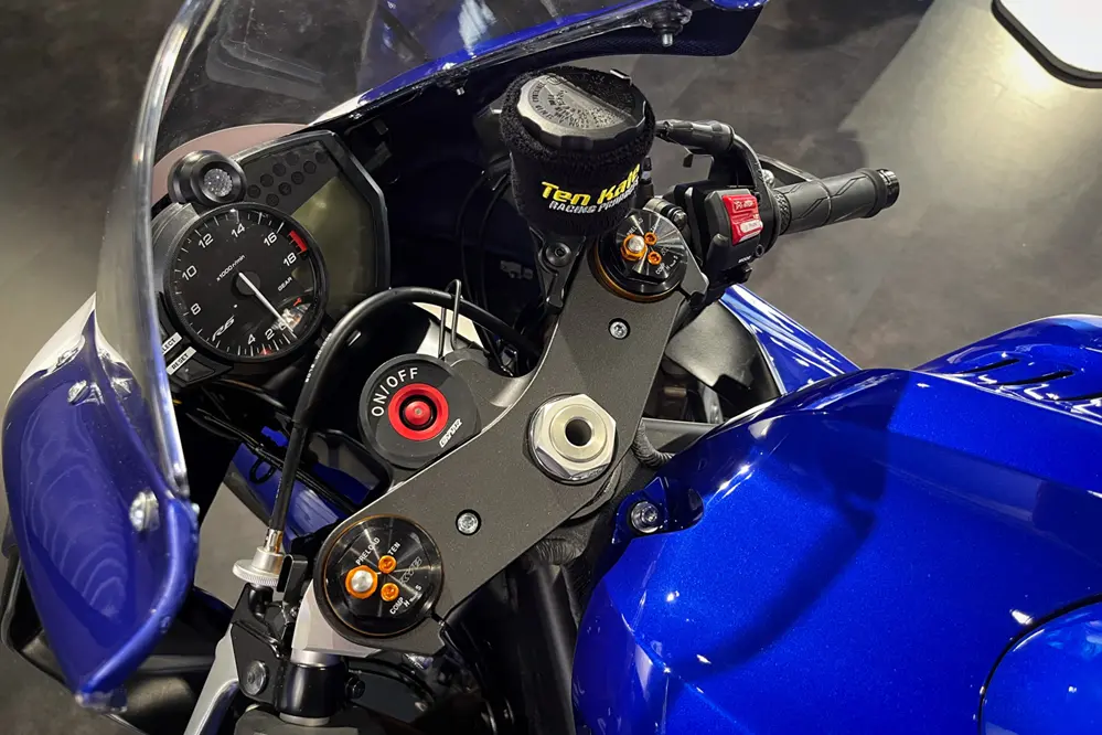 cette yamaha r6 crossplane est unique au monde ten kate refait le moteur en interne, promet 126 ch et s’inspire directement de l’architecture r1 5