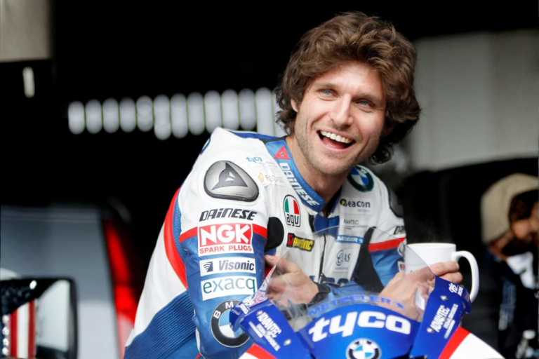 guy martin roule à 300 kmh au tt de l'Île de man et perd son permis 6 mois pour deux radars à 75 et 125 kmh sur une honda africa twin et paie 1 600 euros d'amende sans contester
