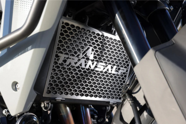 honda a équipé l'xl750 transalp d'une technologie qui va changer la façon dont tout le monde conduit une moto