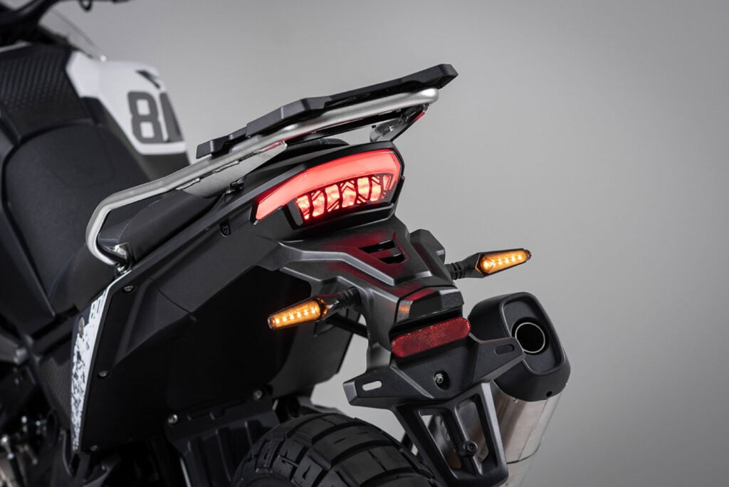 honda et yamaha dominent encore grâce aux scooters, mais la vraie claque vient de chine la voge ds 800 rally s’impose déjà comme la moto star de 2026 21