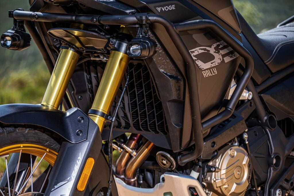 honda et yamaha dominent encore grâce aux scooters, mais la vraie claque vient de chine la voge ds 800 rally s’impose déjà comme la moto star de 2026 24