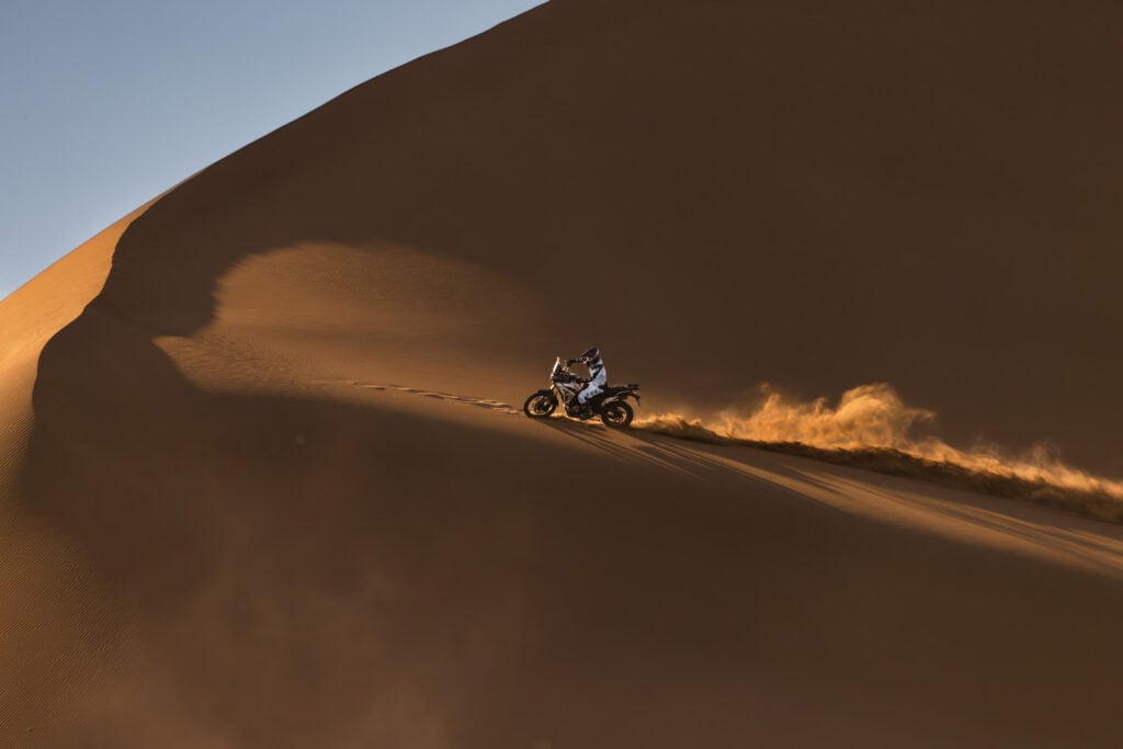 honda et yamaha dominent encore grâce aux scooters, mais la vraie claque vient de chine la voge ds 800 rally s’impose déjà comme la moto star de 2026 4