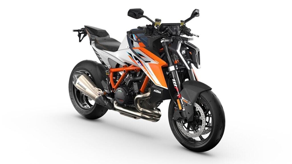 ktm vient peut être de signer la naked la plus extrême de toute l’histoire 200 ch, carbone partout et un mode “beast” sans aucune pitié 7