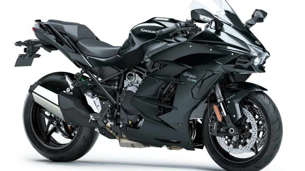 le plus grand fantasme mécanique des années 80 n’était ni électrique ni hybride c’étaient ces motos turbo japonaises si géniales sur le papier qu’elles ont fini par tuer leur propre marché 4