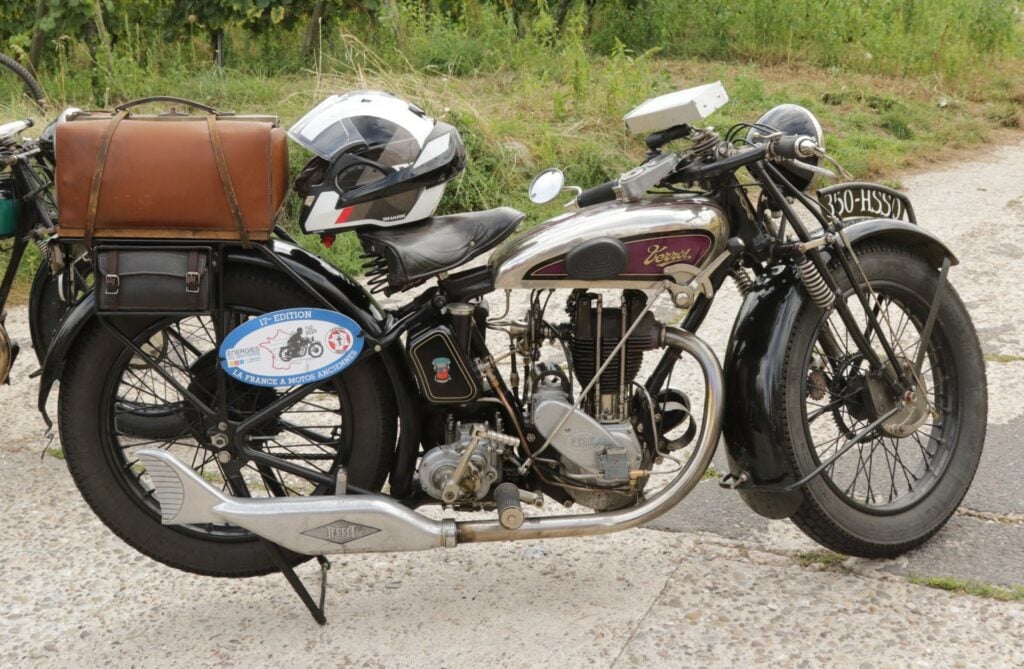 le royaume uni veut protéger ses motos anciennes avant qu’elles ne disparaissent plus de 600 000 machines sont encore sur les routes et tout un patrimoine commence à vaciller 2