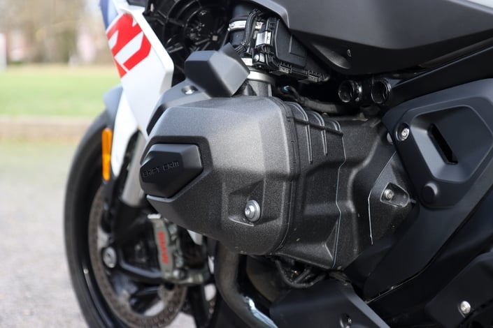 s1 un virage sportif confirme pour la bmw r 1300 rs performance 872039