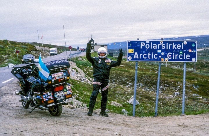 735 000 km, des pirates, des guerres et une honda bénie par jean paul ii le voyage fou d’un motard argentin 3