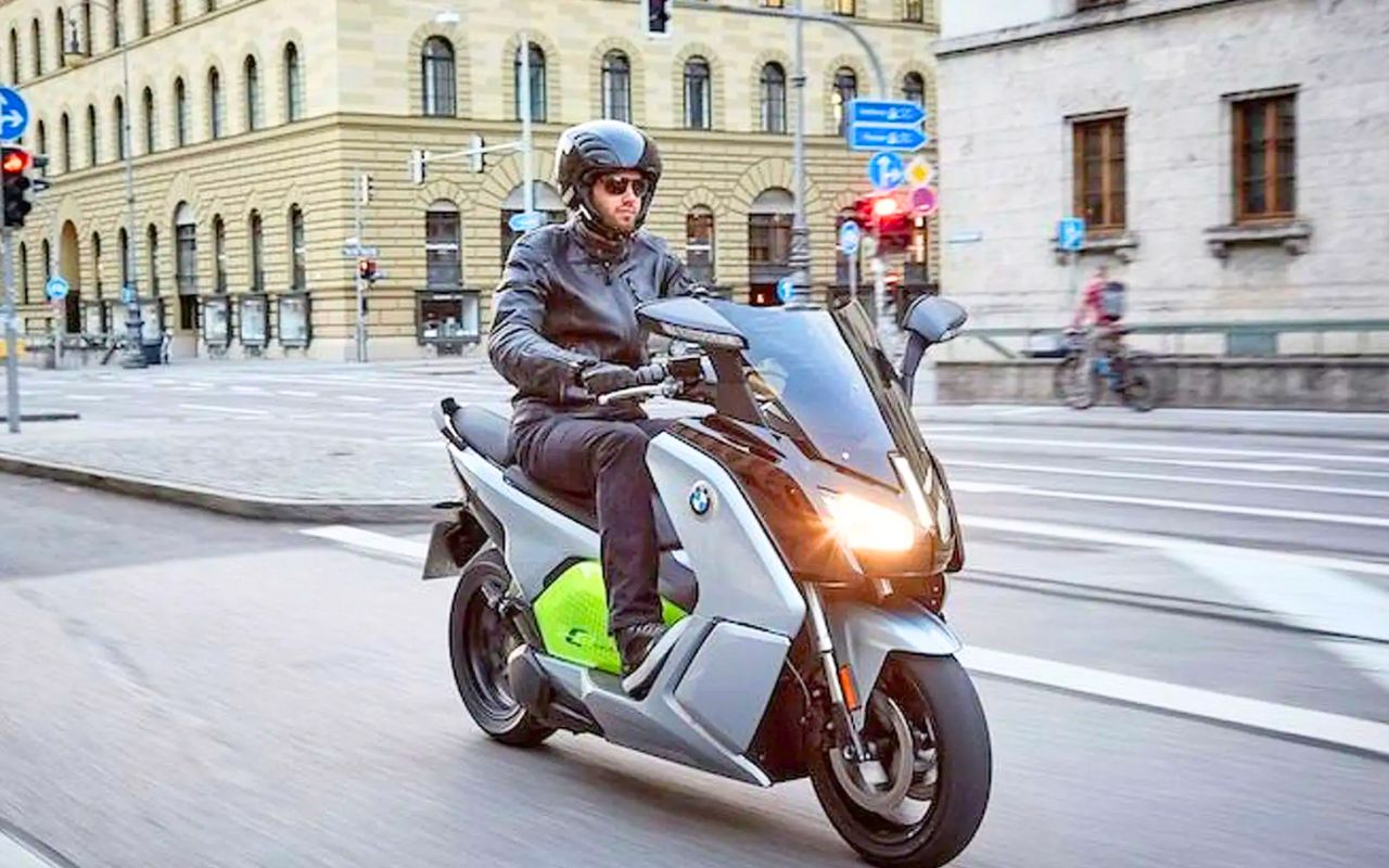 Ce défaut de surchauffe électrique que BMW découvre sur 116 scooters C Evolution américains force un rappel d'urgence du constructeur allemand