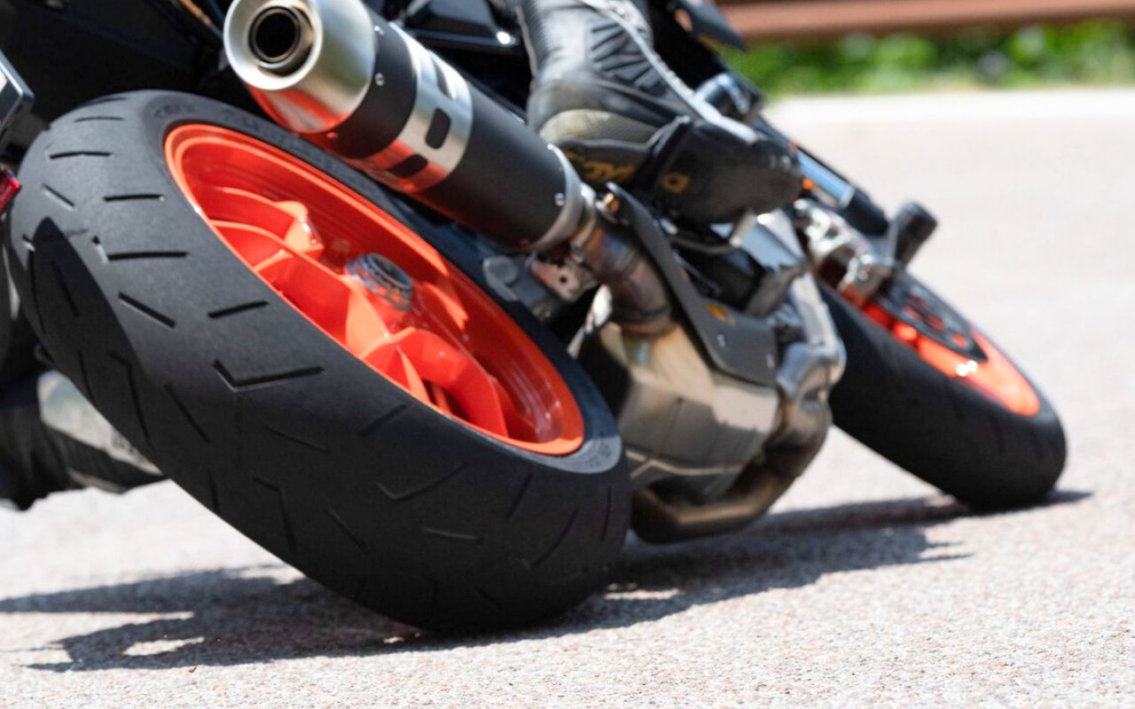 Ce détail que certains motards affichent fièrement peut aussi annoncer une erreur de pilotage