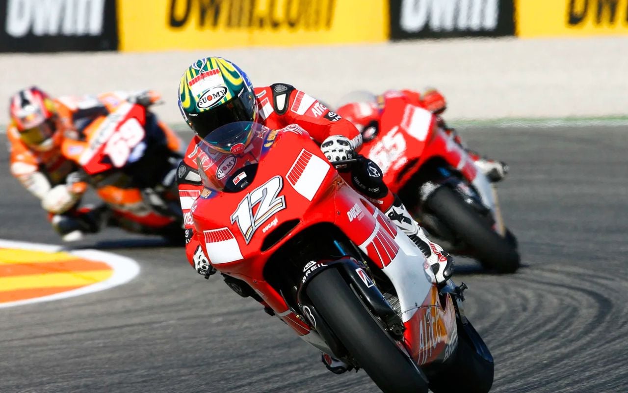 Le paddock MotoGP pensait Crutchlow fini mais son pari inattendu pour une seule course continue de faire trembler tout le milieu