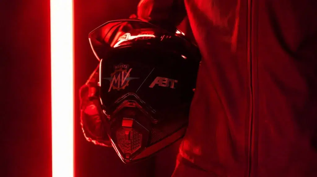 mv agusta et abt transforment une brutale en monstre de 208 ch, avec un look tout droit sorti d’un garage audi 28
