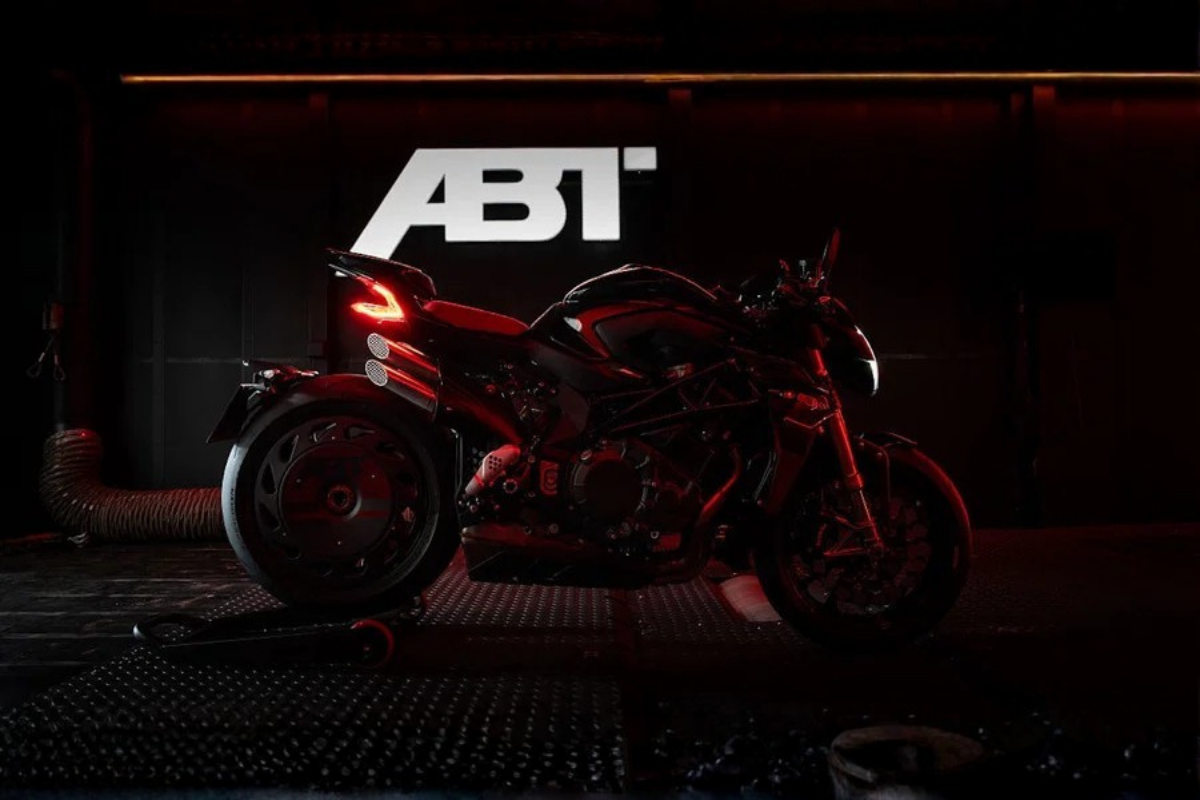 mv agusta et abt transforment une brutale en monstre de 208 ch, avec un look tout droit sorti d’un garage audi