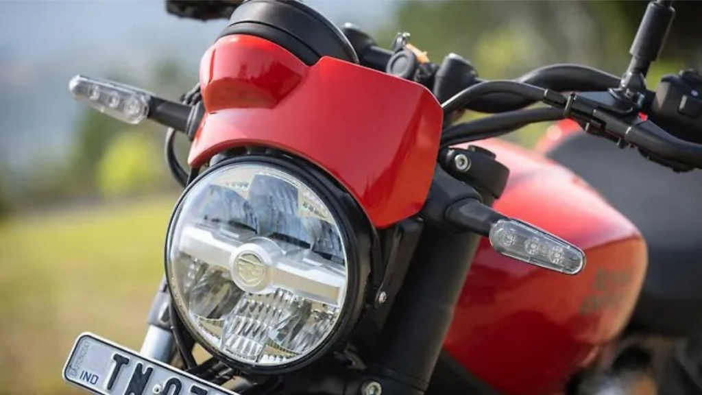 royal enfield trahit tout ce qui faisait sa réputation, et c’est précisément pour cela que cette nouvelle guerrilla 450 apex devient si intéressante 12