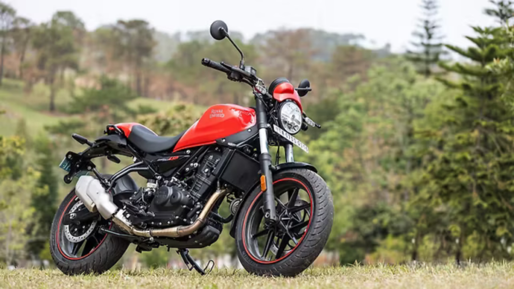 royal enfield trahit tout ce qui faisait sa réputation, et c’est précisément pour cela que cette nouvelle guerrilla 450 apex devient si intéressante 8