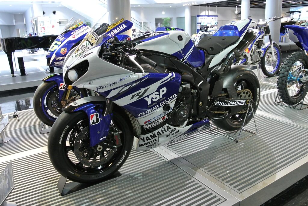 Yamaha YZF-R1