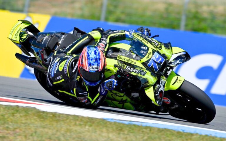 Aprilia fait trembler tout le MotoGP : Ogura détruit le record de Brno et place Márquez sous pression