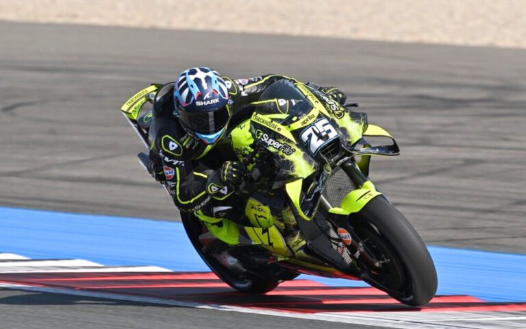 Bagnaia pensait tenir son rang à Assen, sa pénalité fait entrer Trackhouse-Aprilia dans l'histoire avec un doublé inédit en Sprint