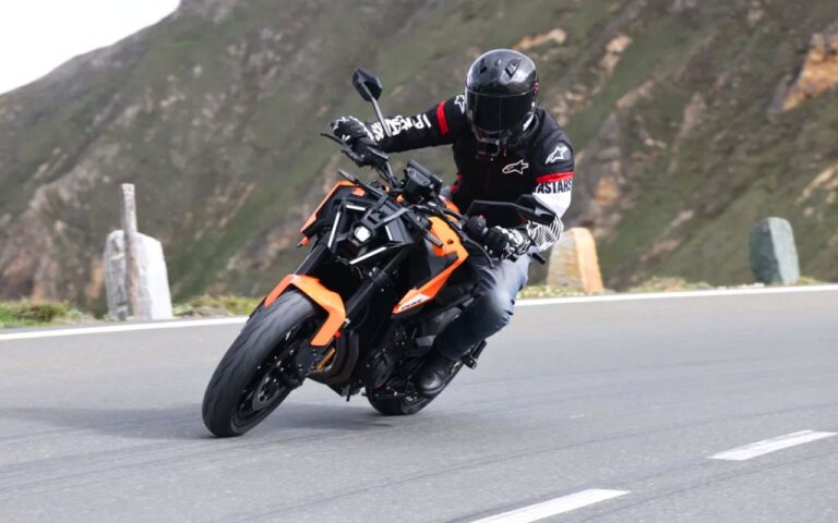 Cette KTM 790 Duke 2026 corrige enfin les défauts qui agacent les motards depuis des années