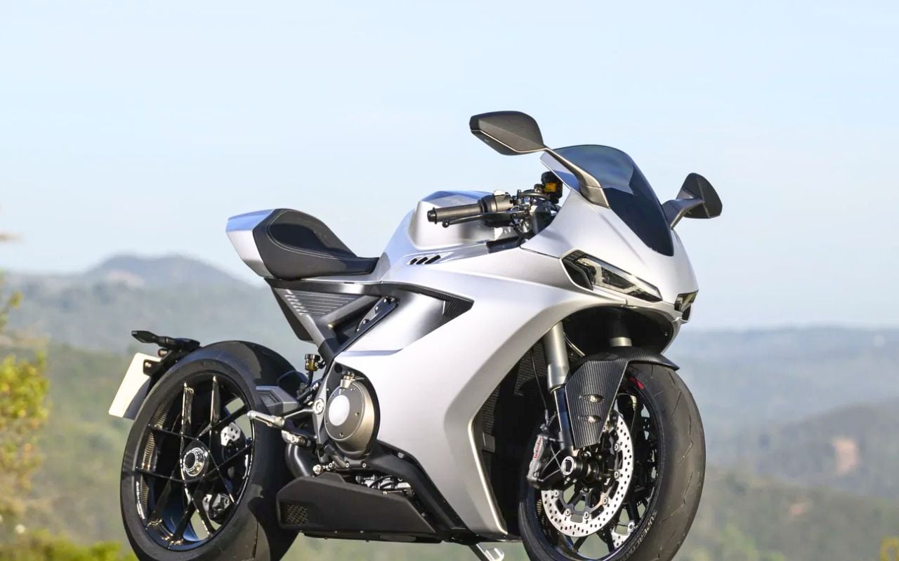 Cette superbike britannique de 206 ch veut rivaliser avec les meilleures sportives du marché