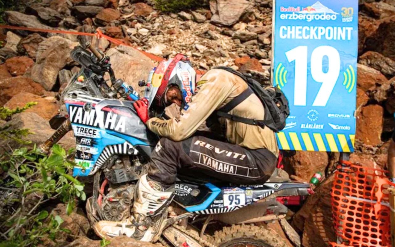 Cette Yamaha Ténéré 700 a défié l’une des courses les plus impossibles au monde : personne n’attendait une telle performance face aux motos d’enduro