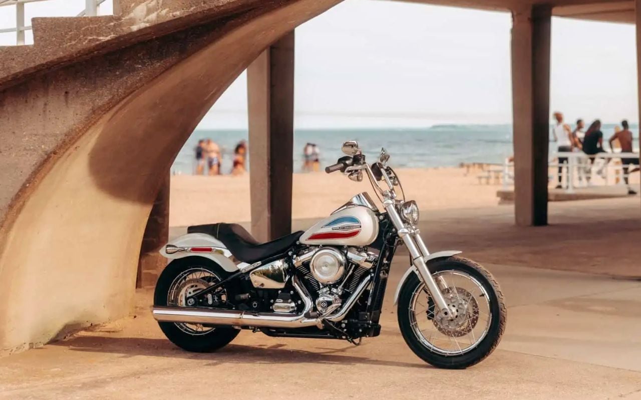 Enterrée par Harley-Davidson, la Super Glide ressuscite en édition limitée 2026, le retour d'une légende vivante du custom américain