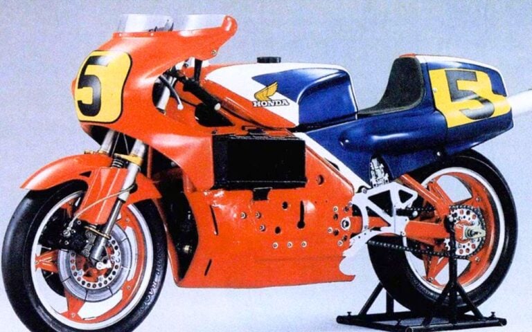 Honda a failli tout perdre pour cette moto folle : ce pari technique a presque ruiné le géant japonais