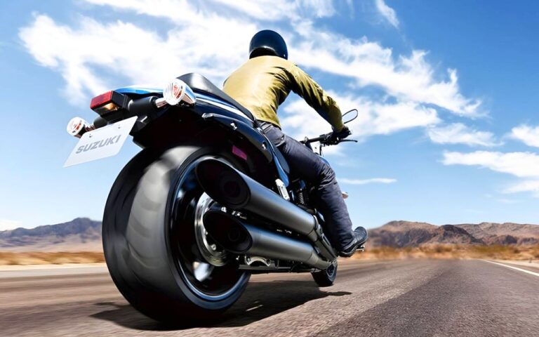 160 Nm, 123 ch, V-twin 1 783 cm3 : pourquoi la Suzuki Boulevard M109R est aujourd'hui la vraie menace pour Harley sur le segment custom