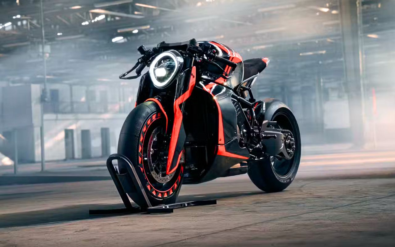 205 ch, une base KTM LC8 et une carrosserie qui s'illumine vraiment : ce que la DA#22 de Diamond Atelier a montré à Goodwood