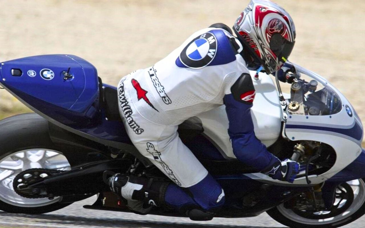 BMW voulait conquérir le MotoGP avec un moteur de Formule 1, mais ses propres pilotes d'essai ont vécu un tel cauchemar que le projet a été abandonné