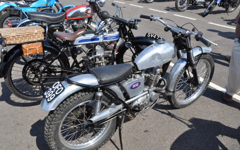 Ce carburant que presque tous les motards utilisent abîme les moteurs anciens