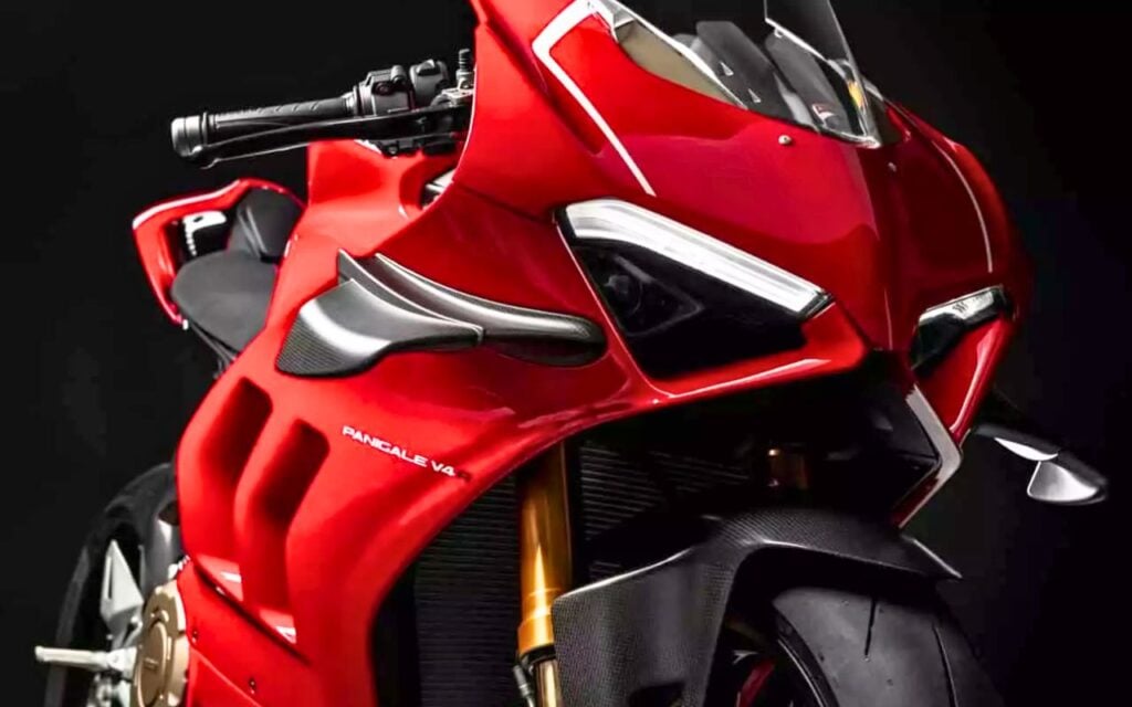 Volkswagen dément toute négociation, mais Patritalia maintient son offre à 2,5 milliards pour racheter Ducati