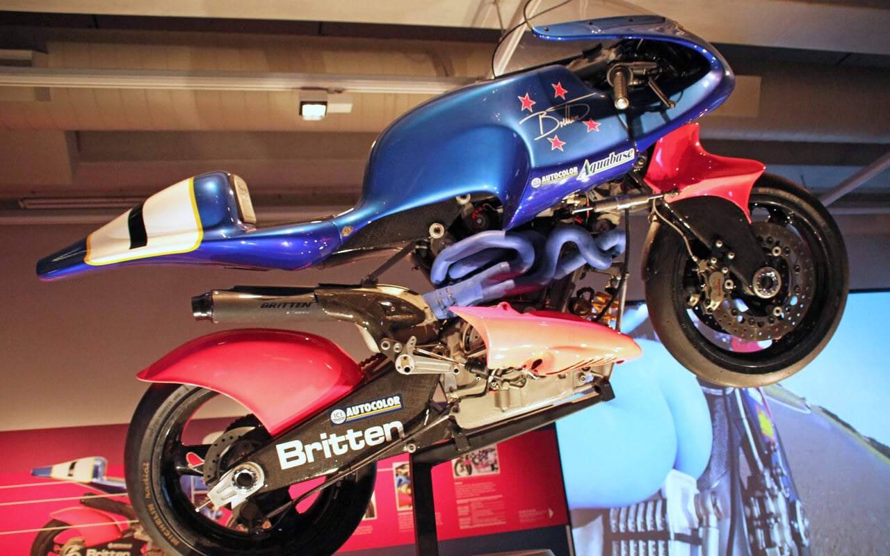 Un homme seul a conçu cette moto dans son jardin, elle a battu Ducati à Daytona