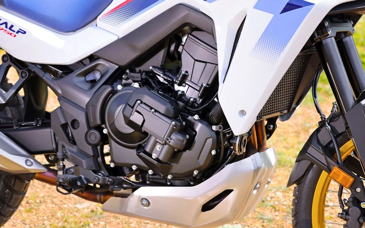Plus de prise de main, boîte manuelle conservée : Honda E-Clutch prouve qu'il ne fallait que 2 kg et deux moteurs de 32 mm pour changer le pilotage