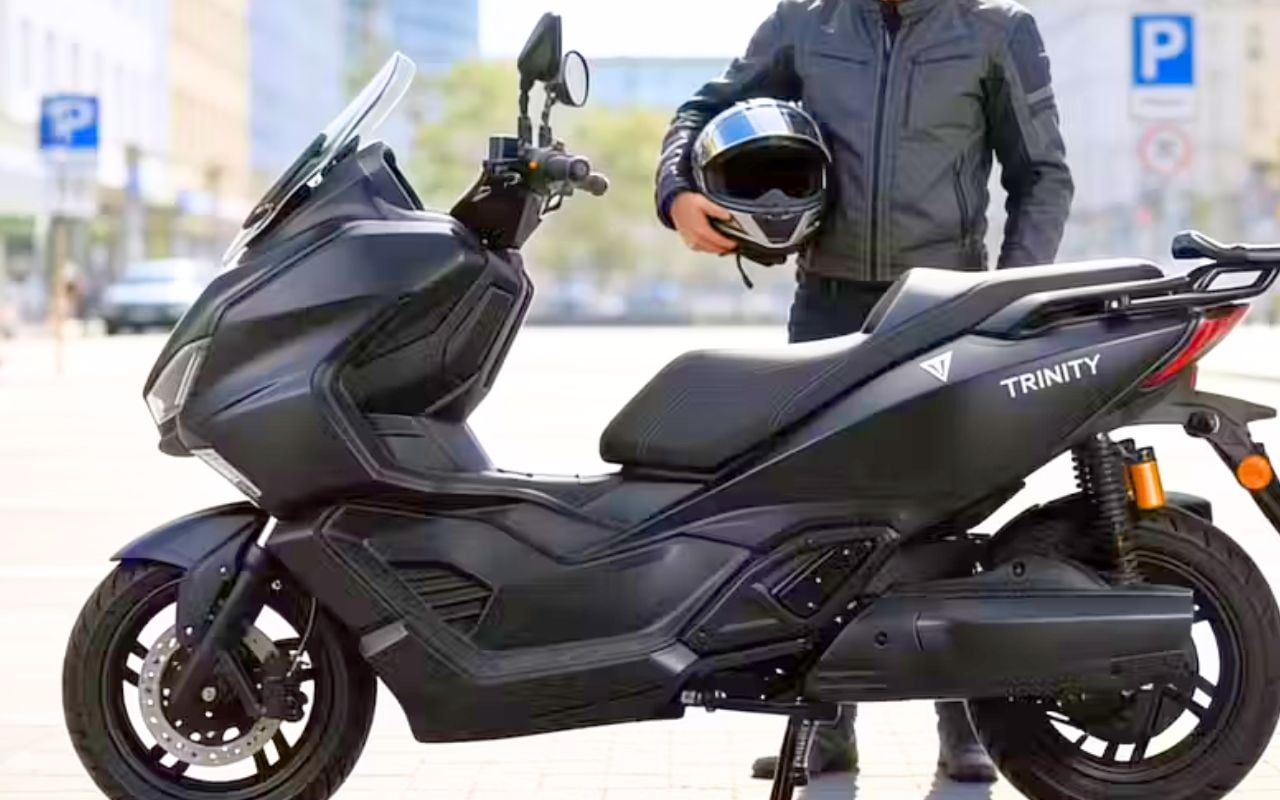 Ce scooter annonce 30 chevaux et reste classé en 125
