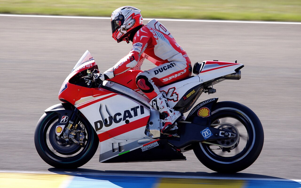 Le MotoGP pèse la moto mais pas celui qui la pilote