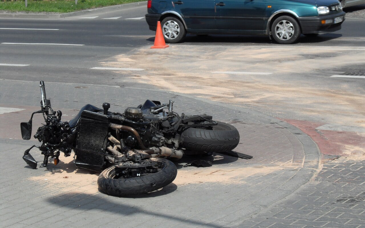 Prêter sa moto ne suspend pas l'assurance, mais le malus tombe sur le propriétaire