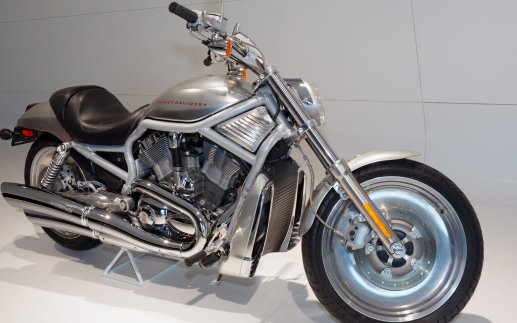 Porsche a revendiqué la paternité d'un moteur de moto que son client avait déjà dessiné