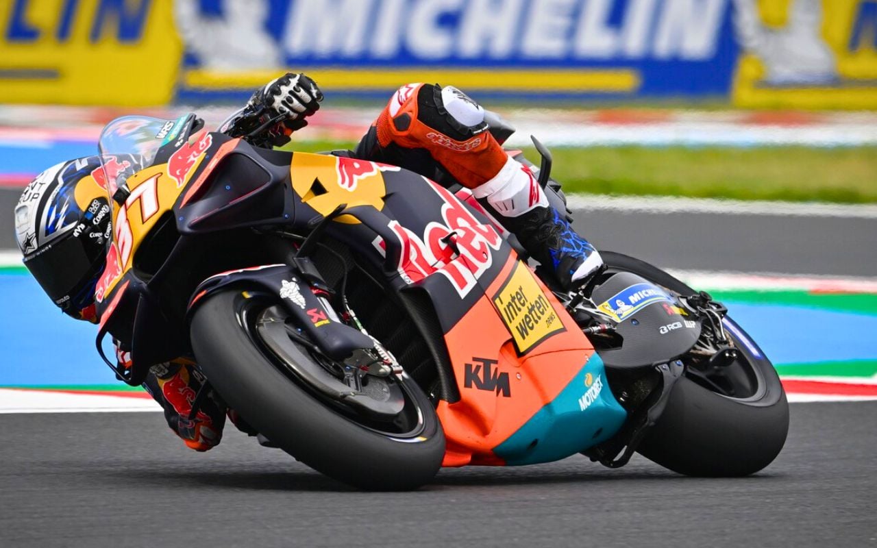 Pedro Acosta humilie ses rivaux à Balaton Park et devient l'homme à battre absolu du GP de Hongrie MotoGP 2026 dès le vendredi