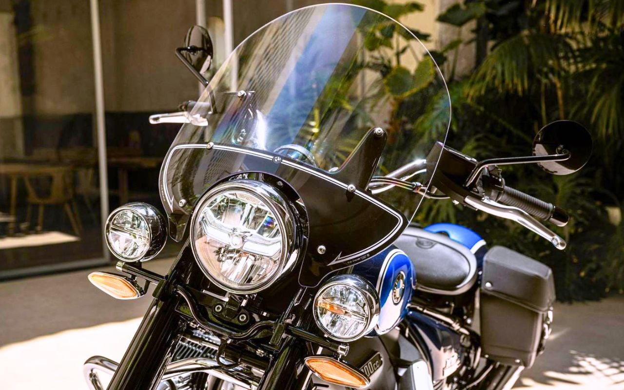 BMW ose attaquer Harley sur le terrain le plus américain qui soit, le gros custom