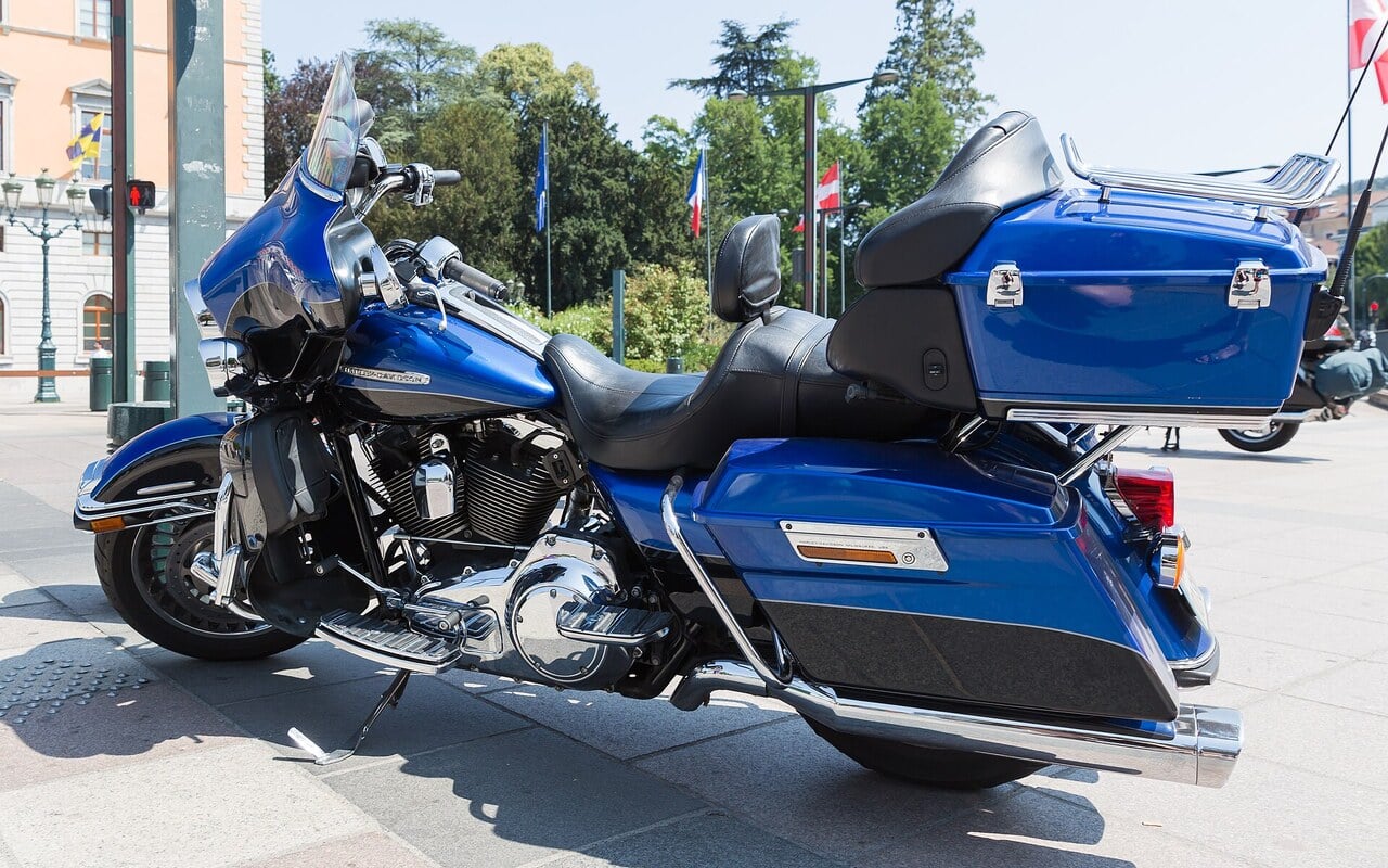 La dernière moto ayant appartenu à Elvis vient de refaire surface, et son prix donne le vertige