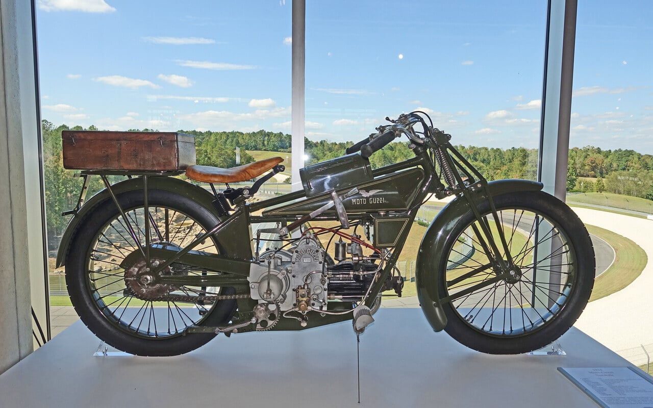 L’aigle de Moto Guzzi honore quelqu’un qui n’a jamais vu la marque