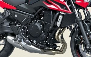 Kawasaki vend une Z900 moins puissante, et ce n’est pas un choix commercial