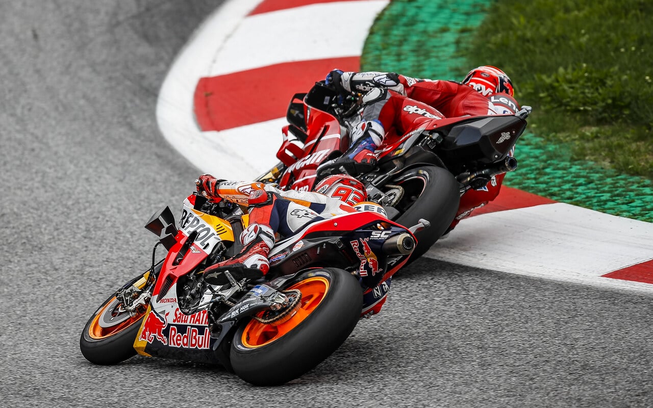 Les disques de frein atteignent 630 degrés sur ce circuit MotoGP